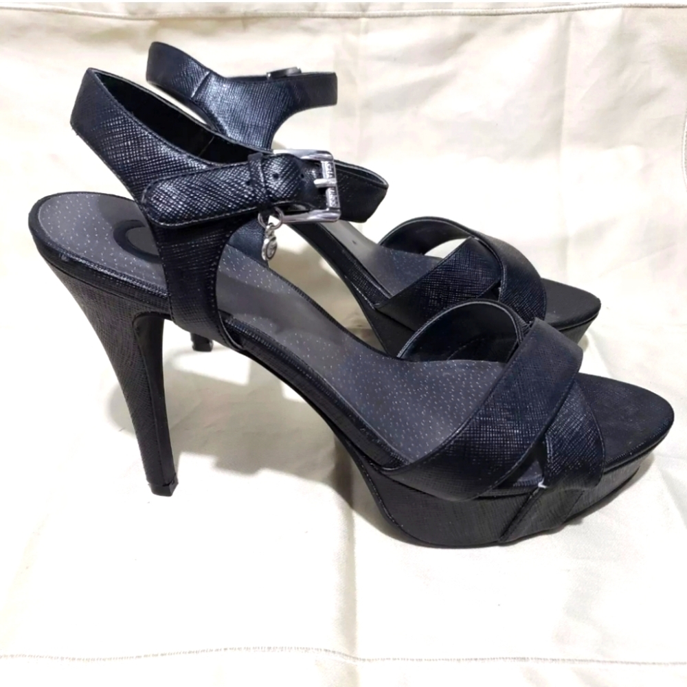 Guess High heels (worn once)